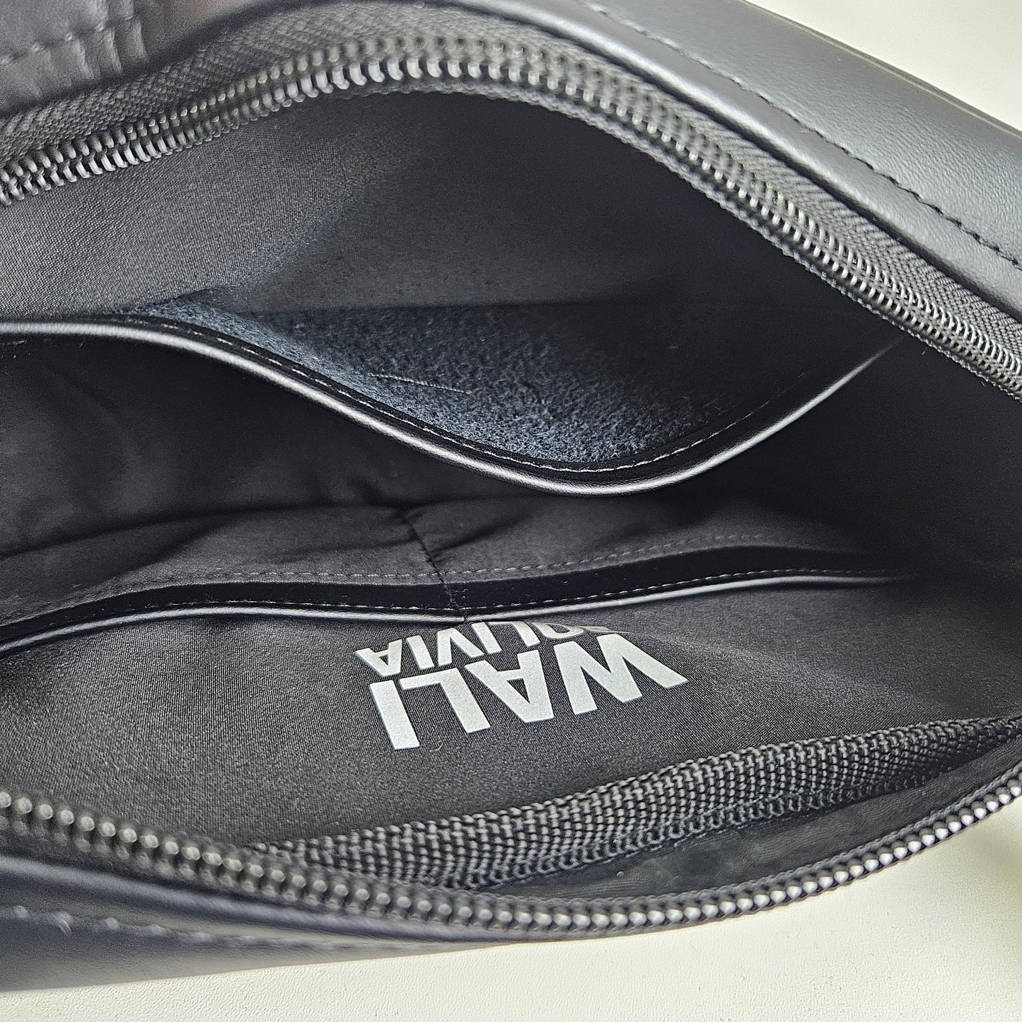 Bandolera de cuero (verde pacai)