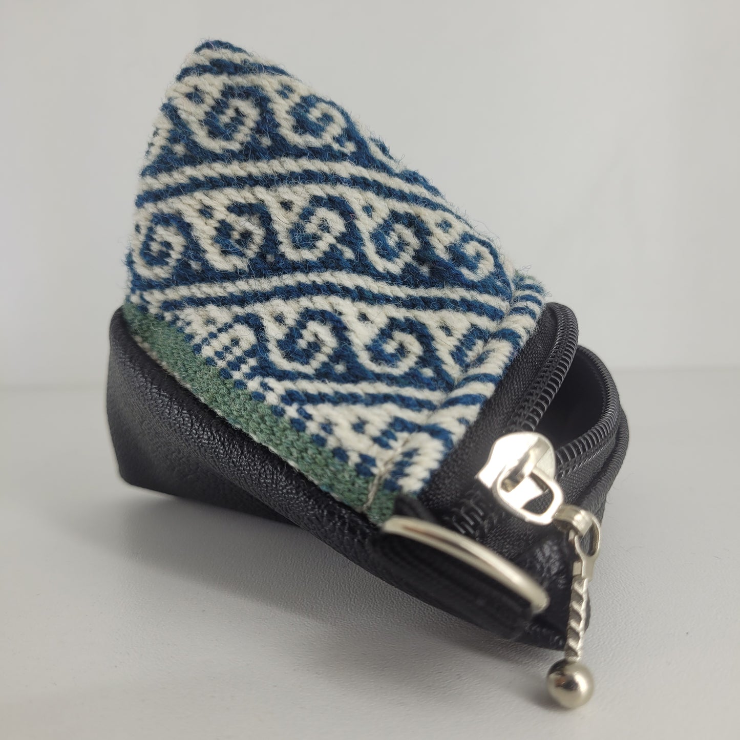 Monedero triangular (color jade)