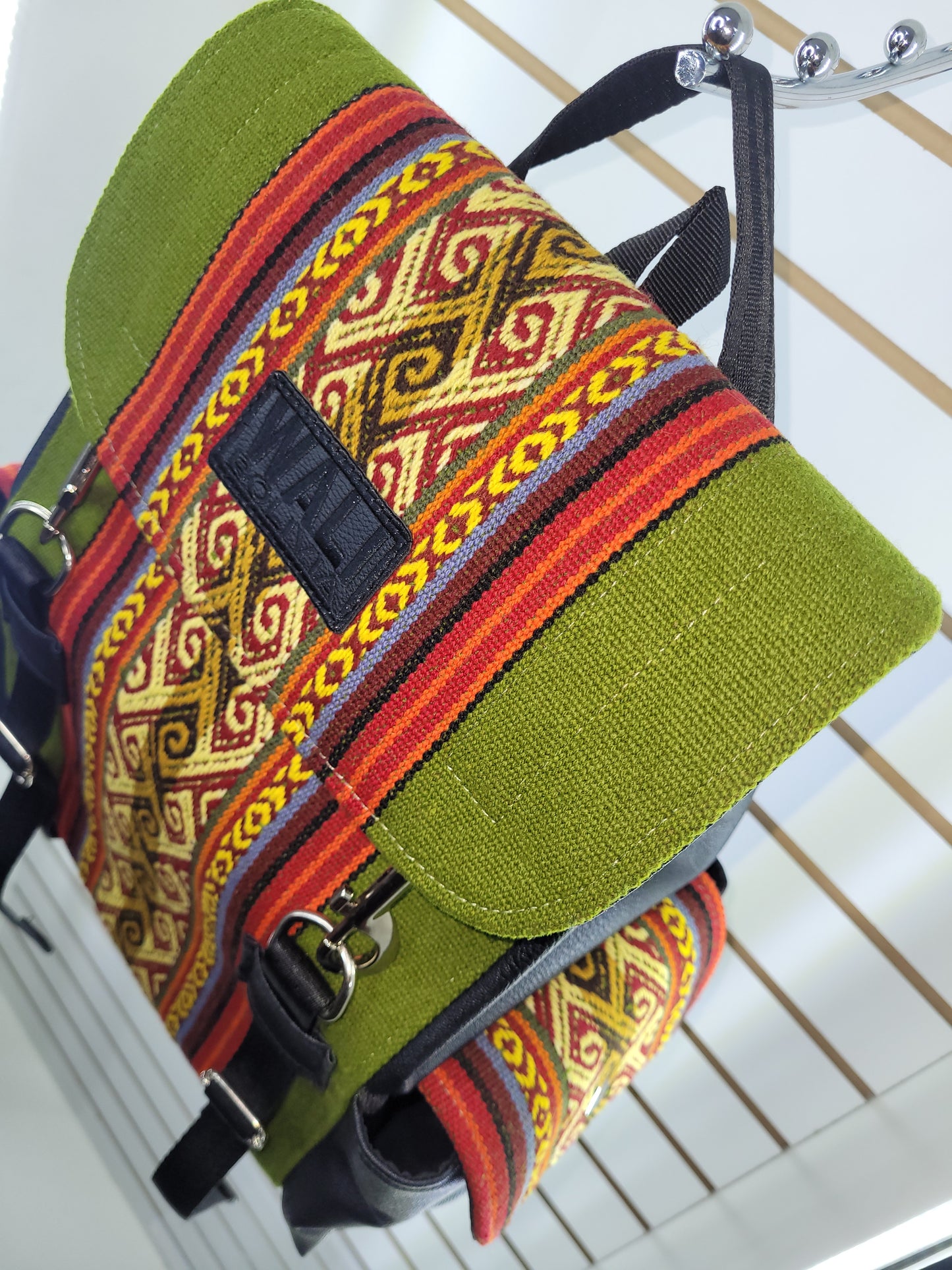 Mochila aguayo (wayra verde)