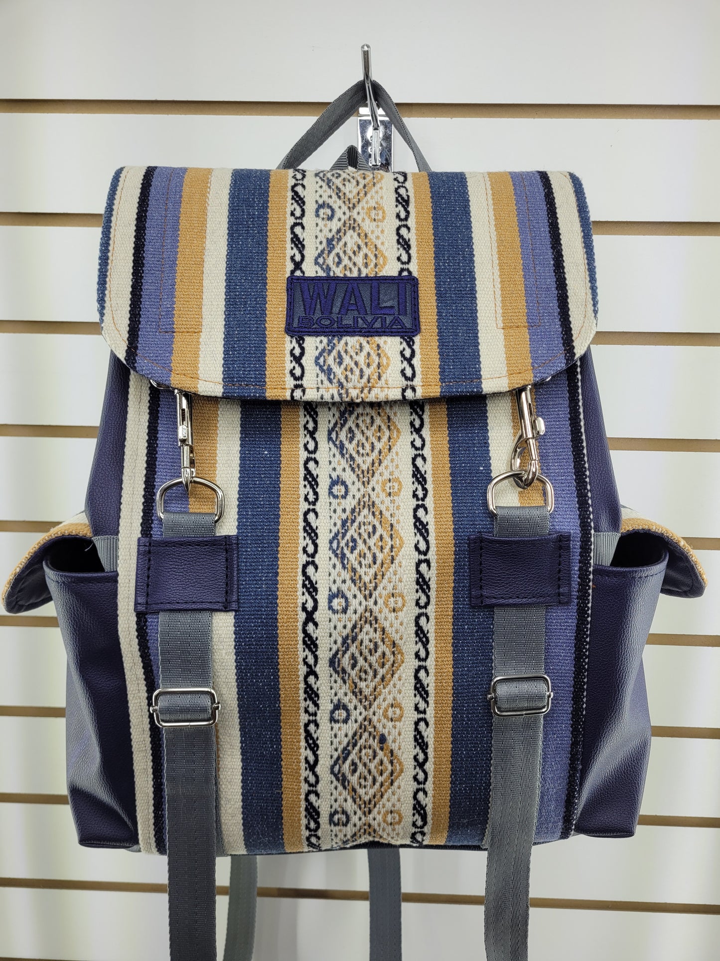 Mochila de aguayo (azul cremita)