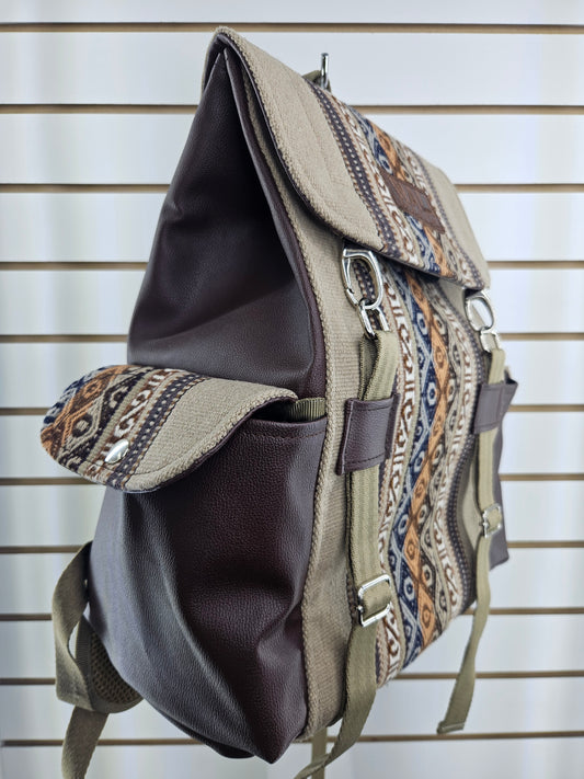 Mochila de aguayo (beige con diseño)