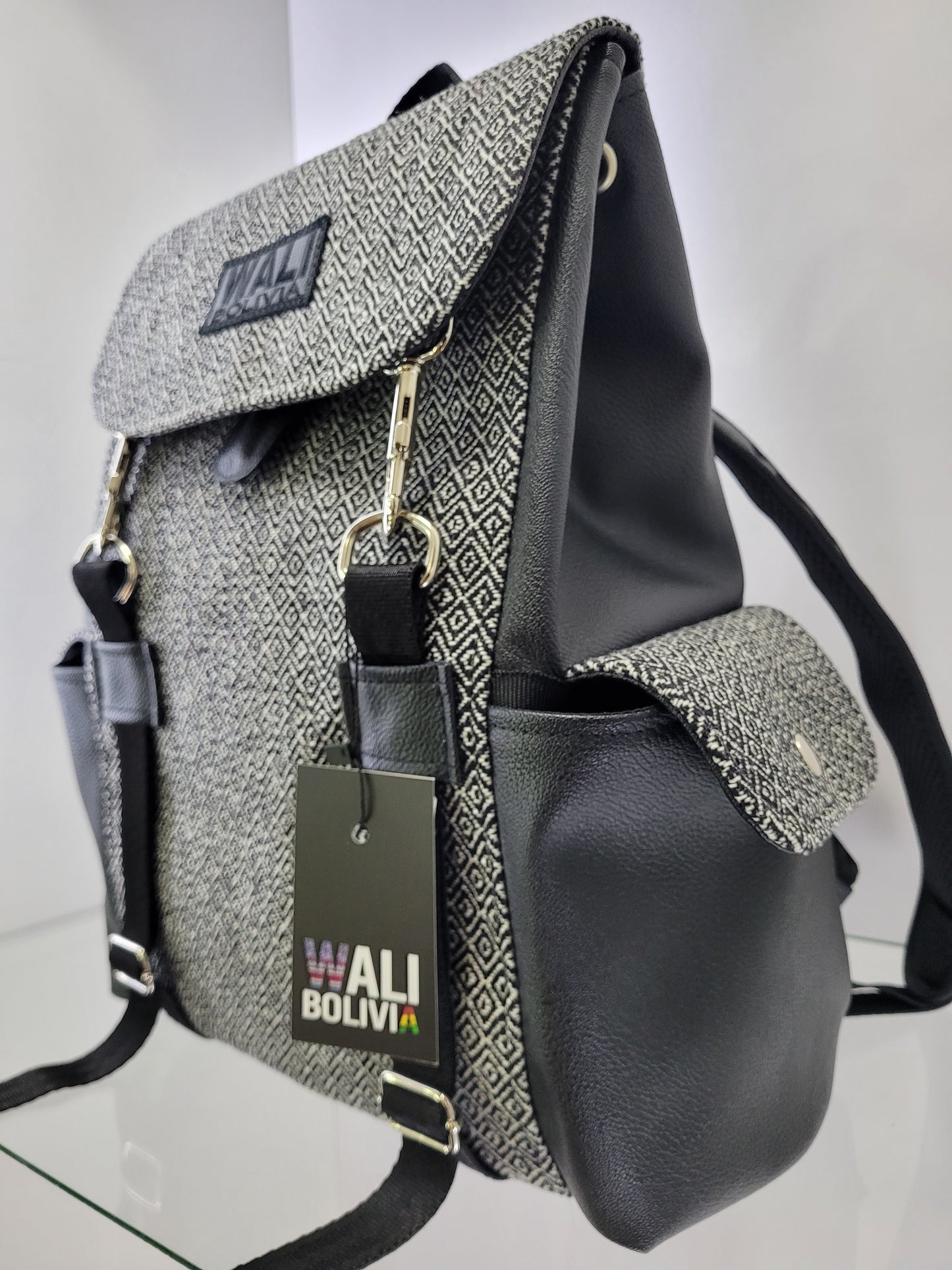 Mochila WALI (Perdiz Blanco y Negro)