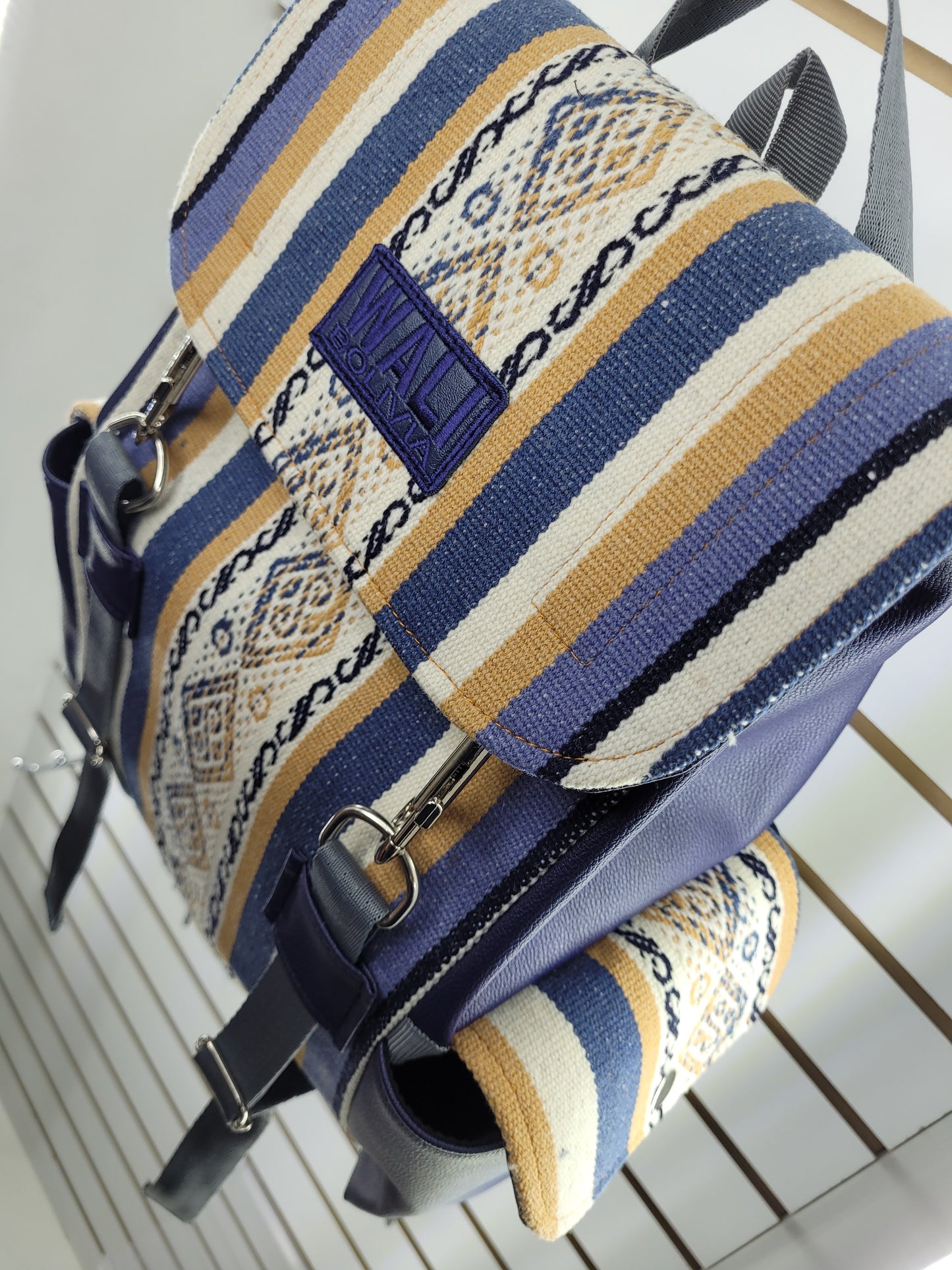 Mochila de aguayo (azul cremita)