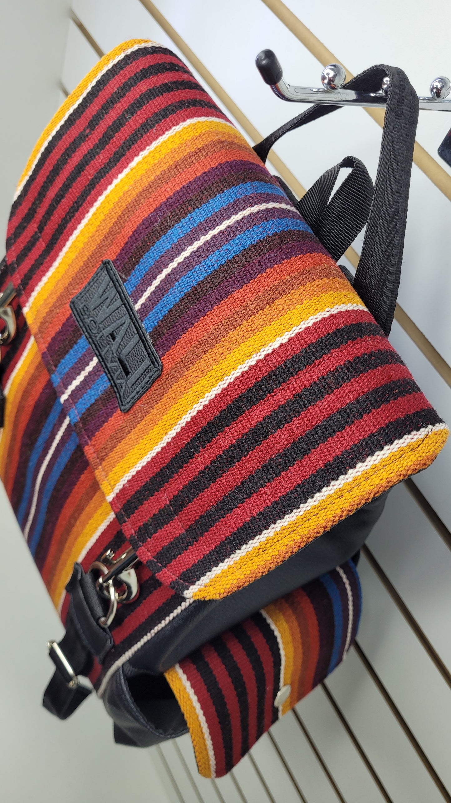 Mochila WALI (rojo fiesta)