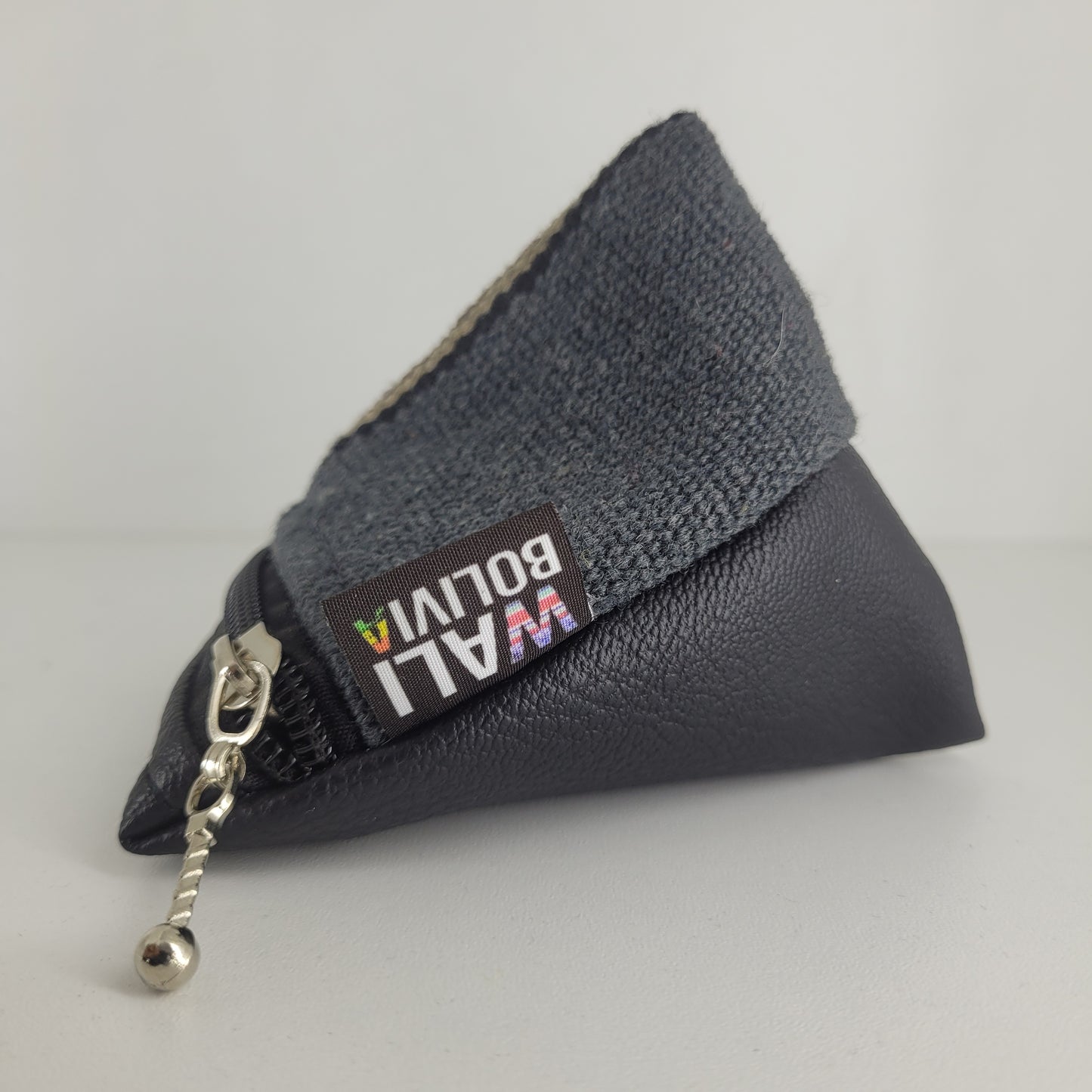 Monedero triangular (plomo oscuro)