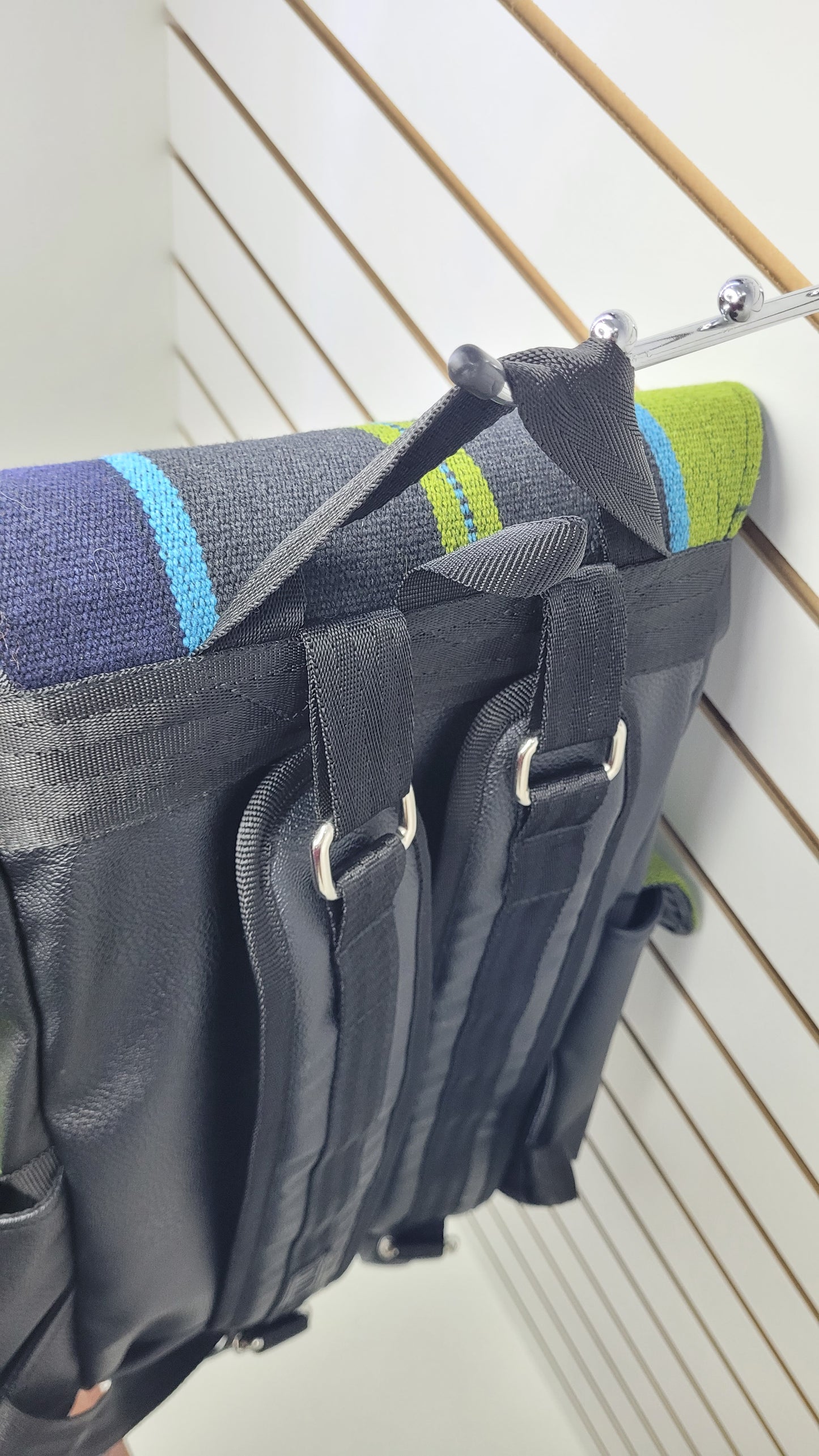 Mochila WALI (verde y azul )