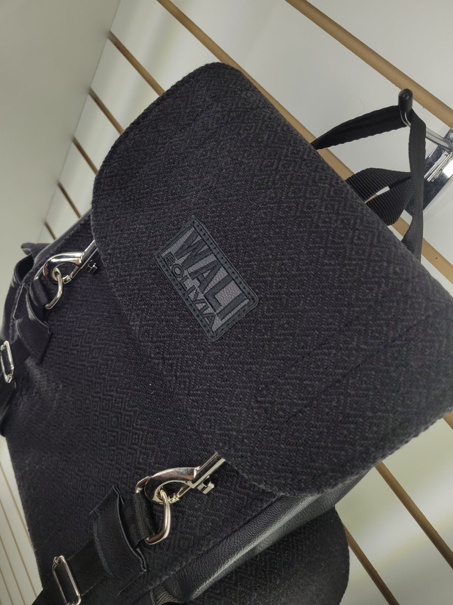 Mochila de aguayo (negra elegant)
