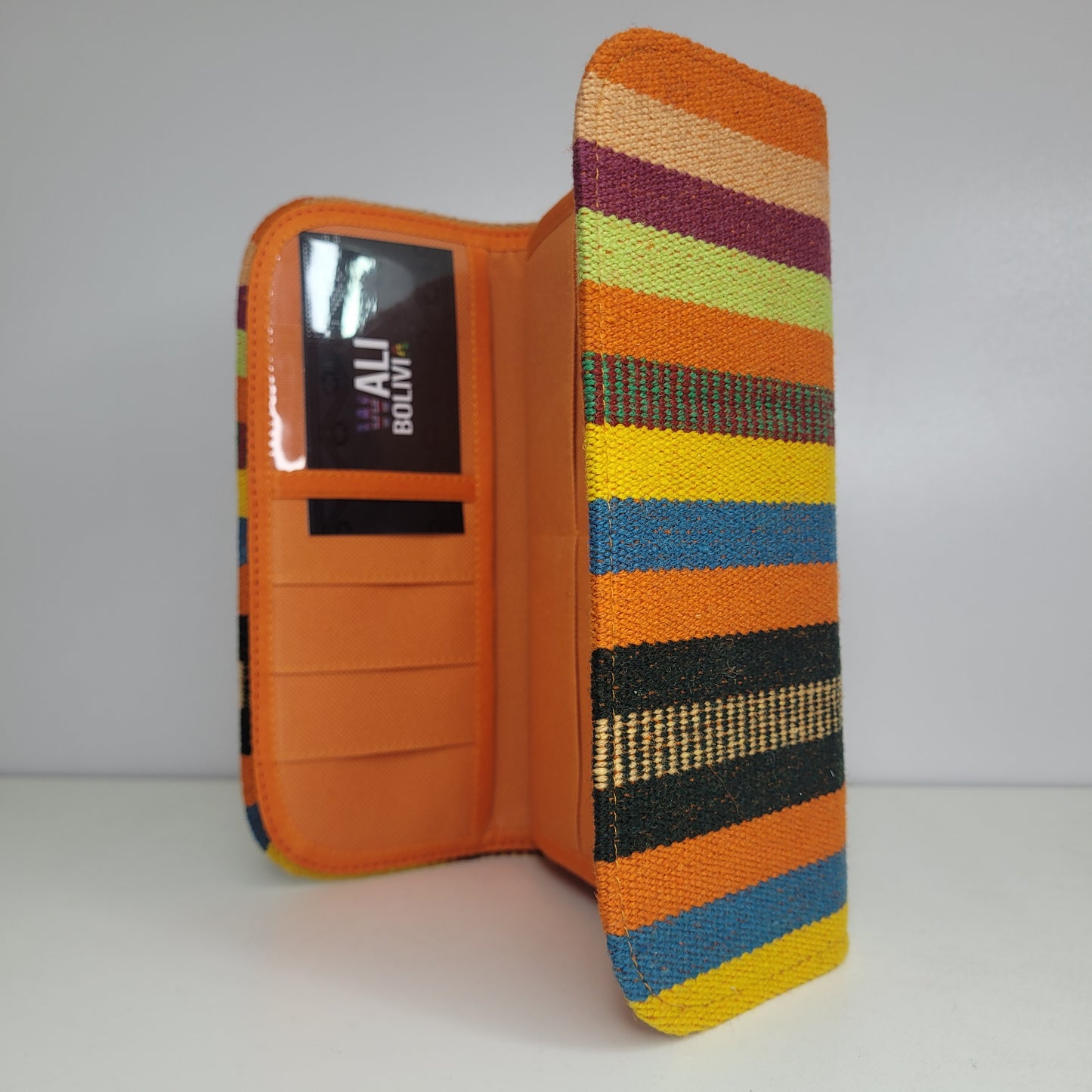 Billetera porta celular (minion)