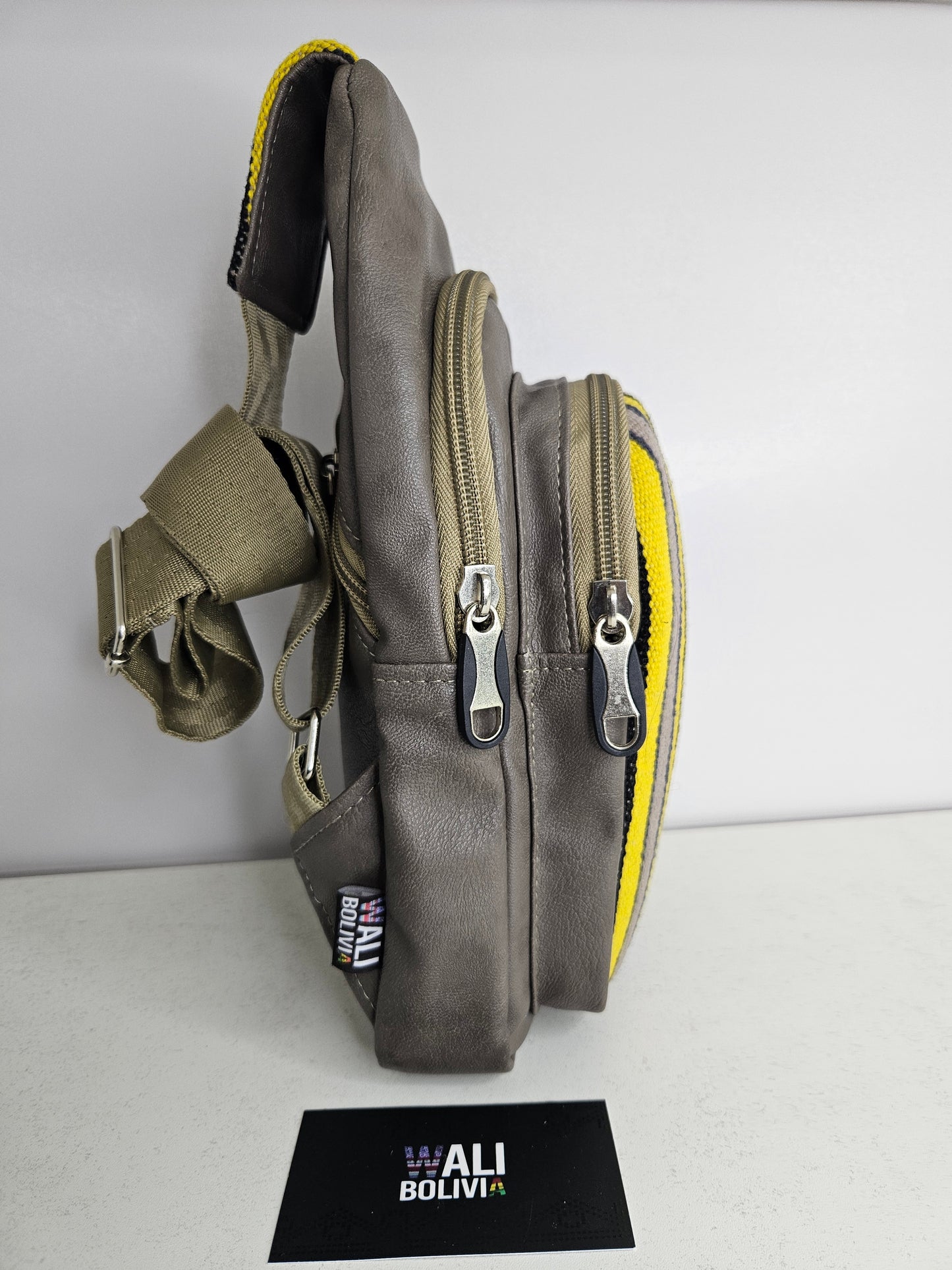 Pechera clásica de aguayo (tigre)