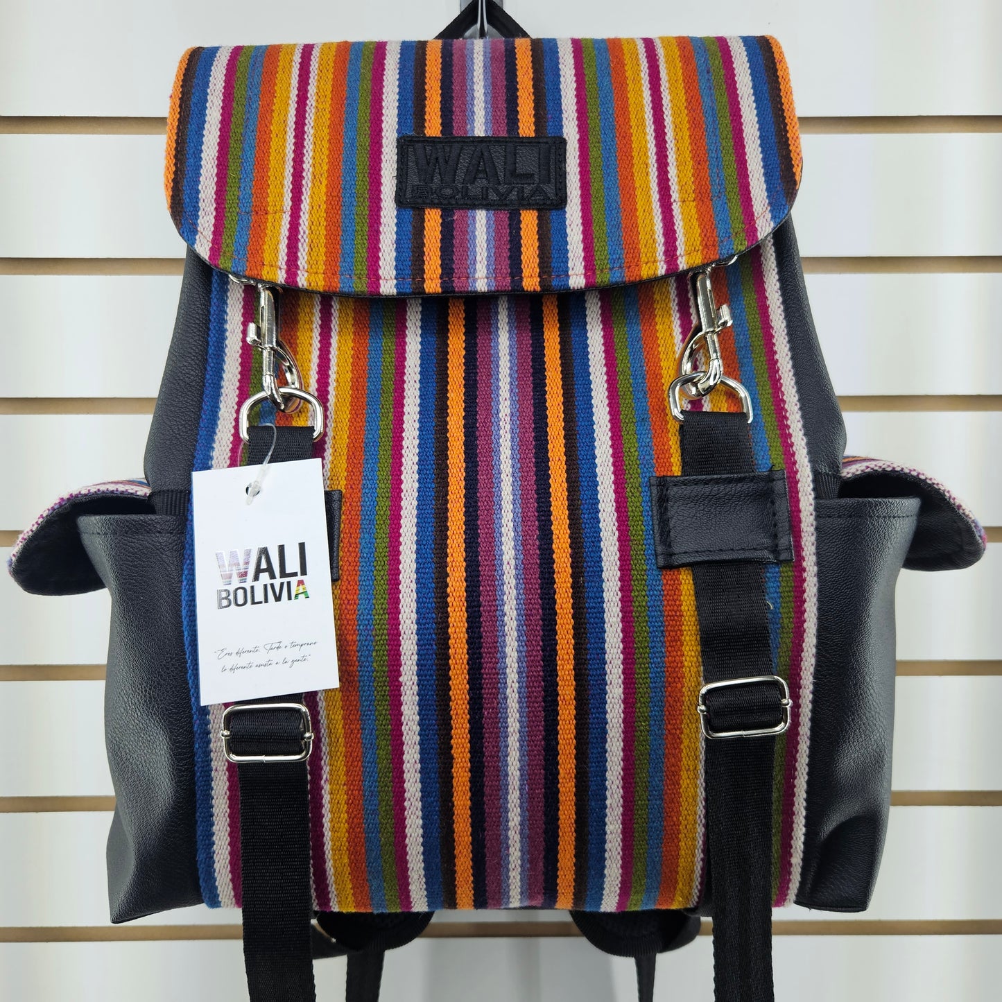 Mochila wali (lila fiesta)