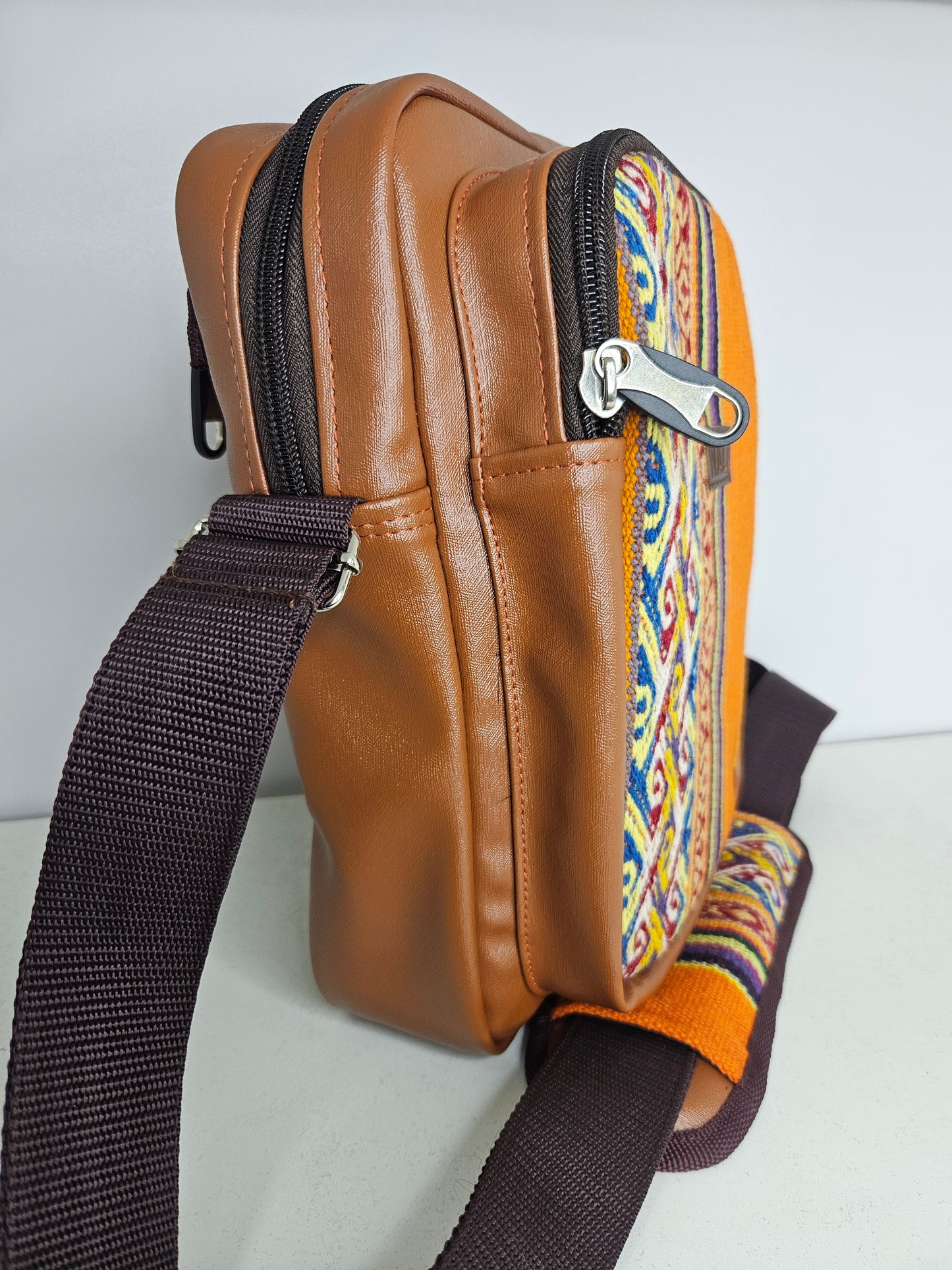 Morral grande (naranjoso)