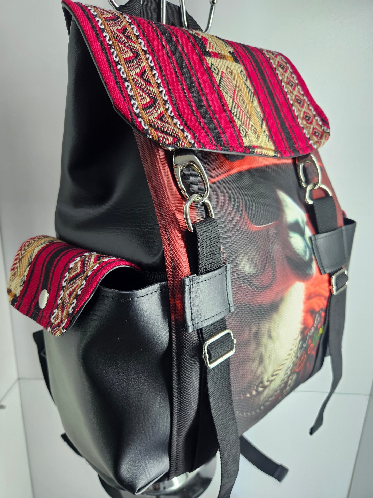 Mochila urbana (rojo hip hop)