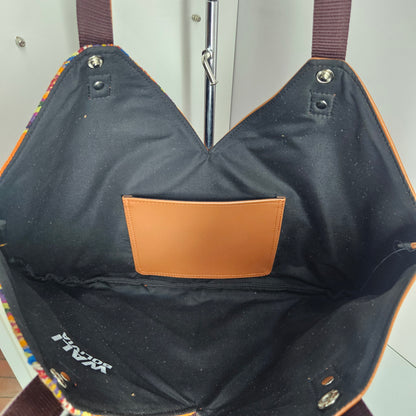 Cartera V (naranjoso)