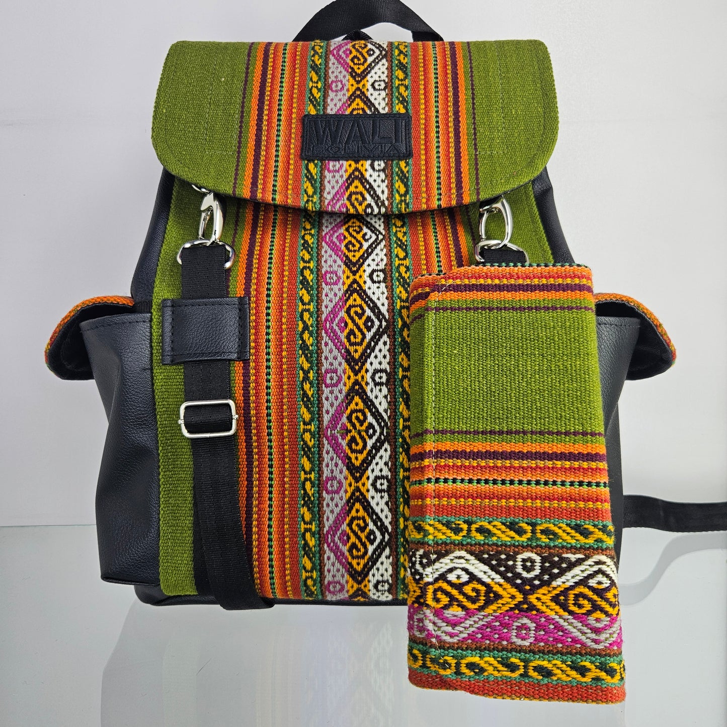 Combo mochila y billetera (verde lechuga)