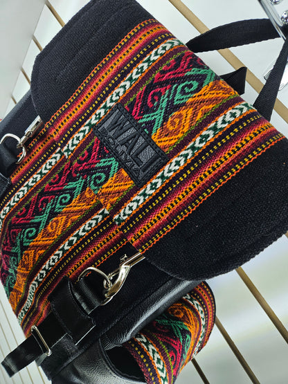 Mochila wali (negro con franjas naranja)