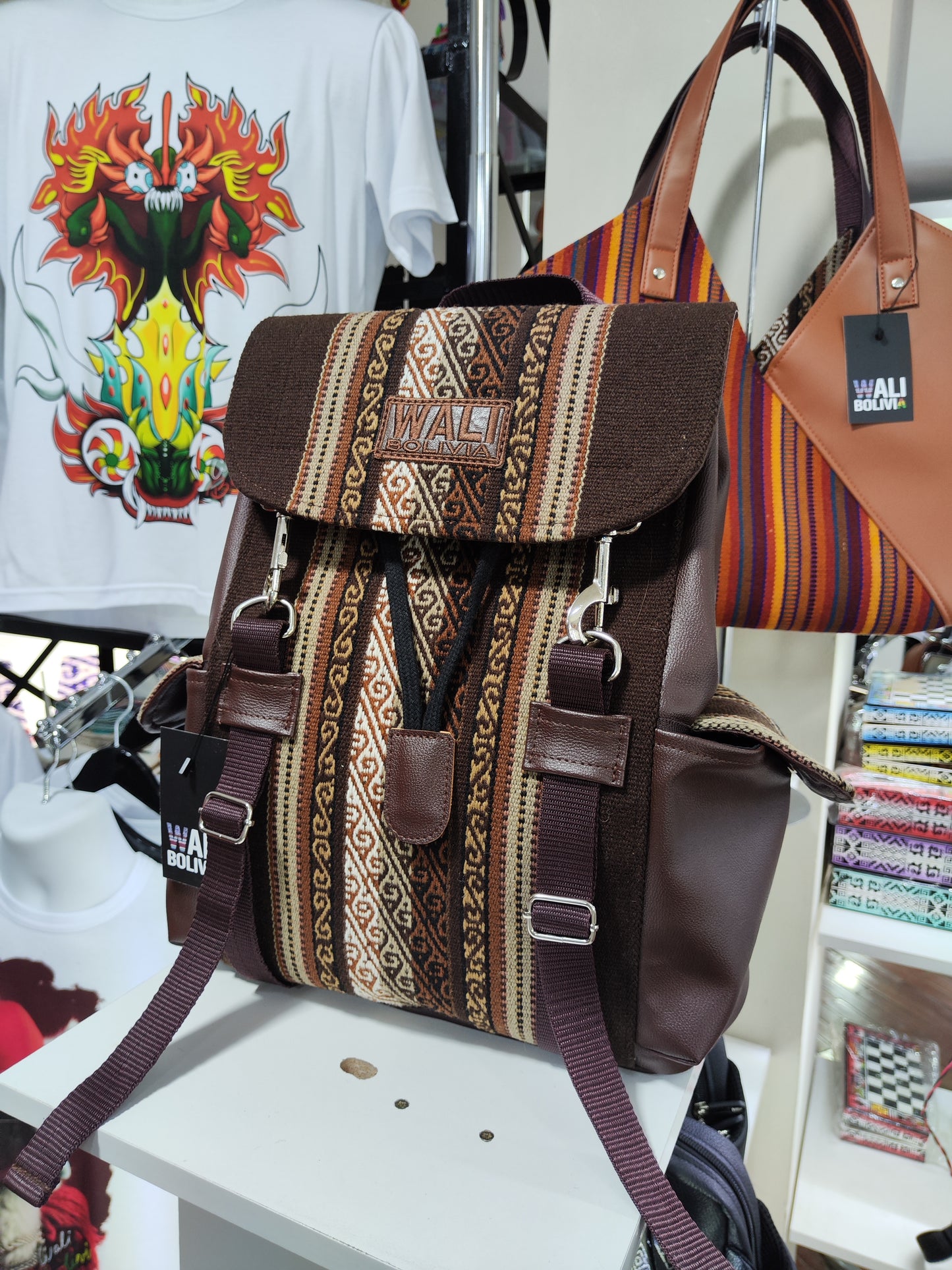 Mochila WALI (Café Jade)