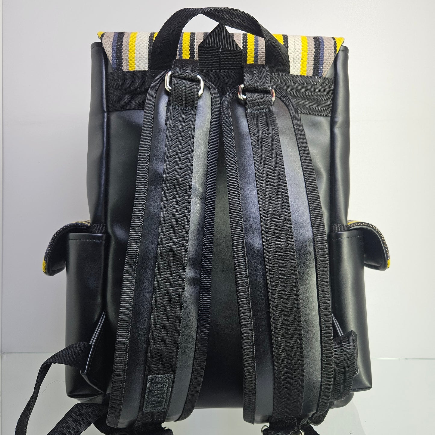 Mochila wali de cuero (tigre)