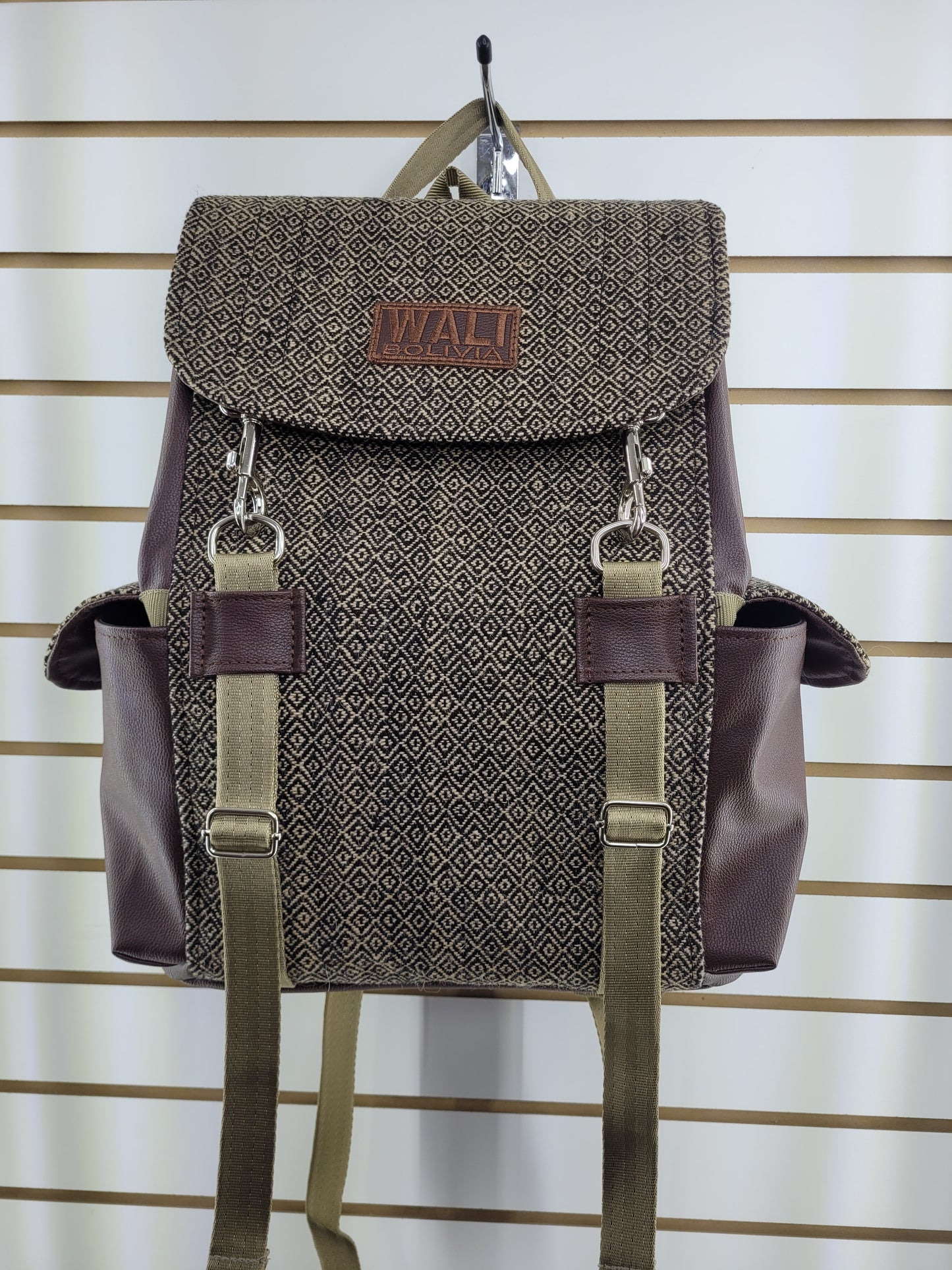 Mochila aguayo (Perdiz cafe)