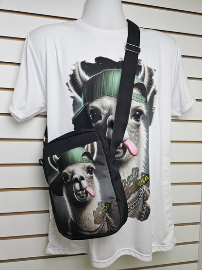 Combo polo y morral urbano (llamita saca lengua
