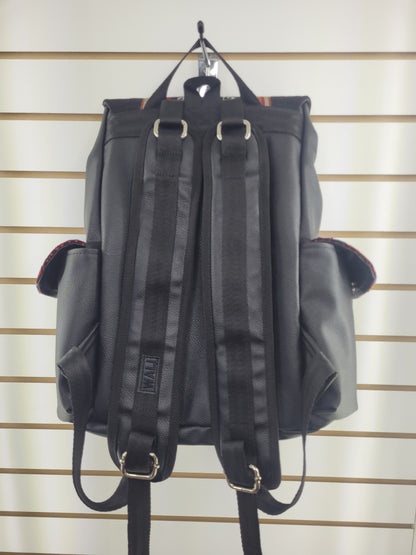Mochila de aguayo (negra con diseño)