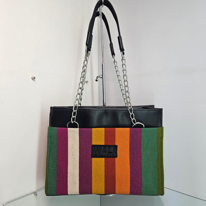 Cartera con cadena (purpura)