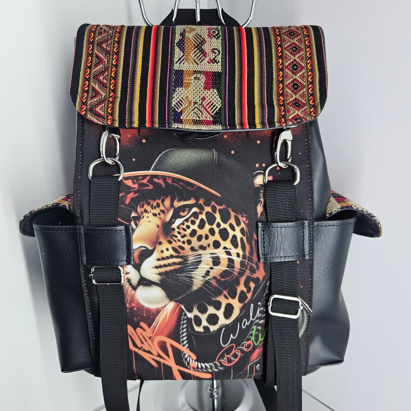 Mochila urbana (leopardo)