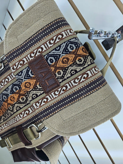 Mochila de aguayo (beige con diseño)