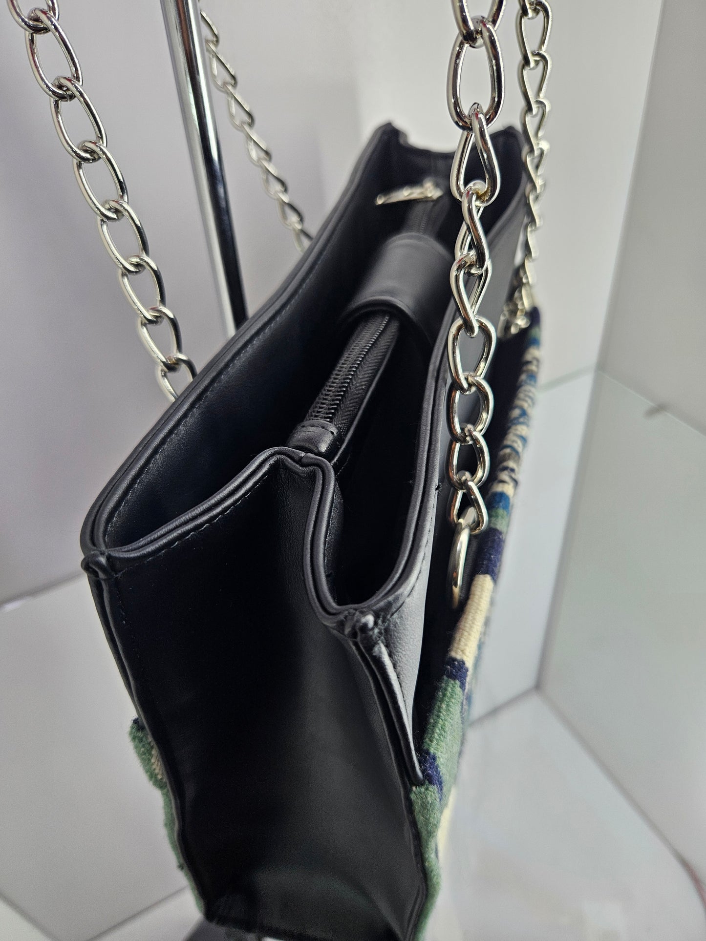 Cartera con cadena (jade)
