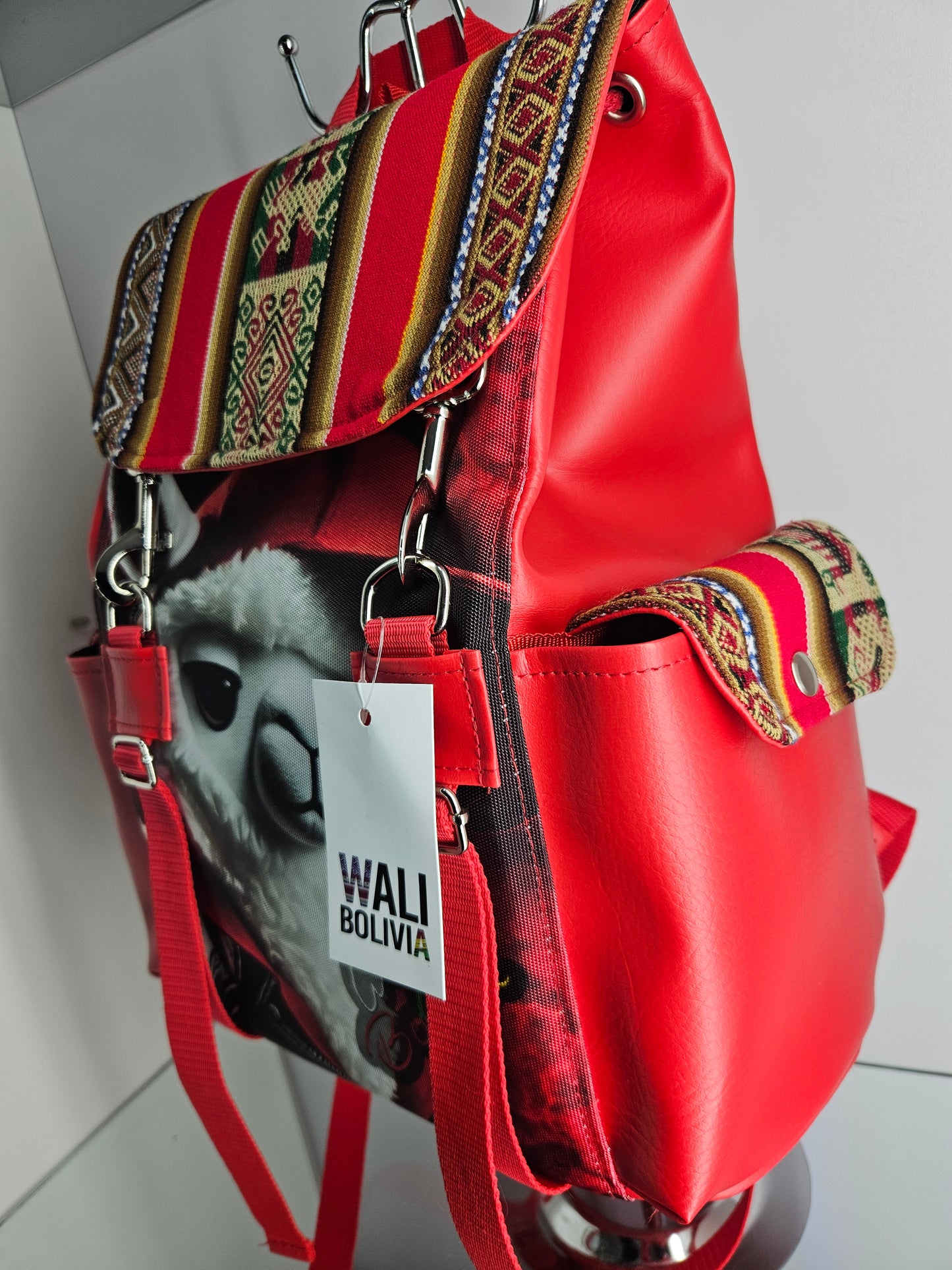 Mochila urbana (rojo llamita peluche)