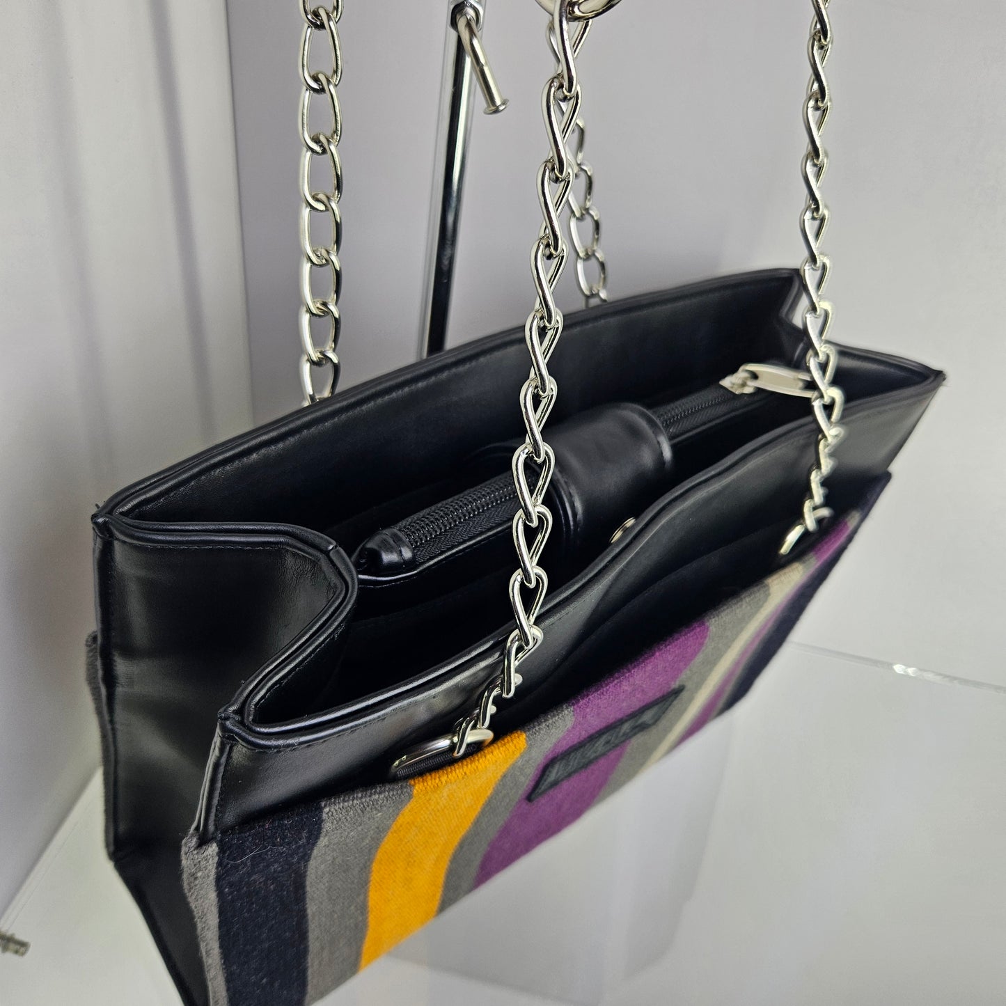 Cartera de cuero (api)