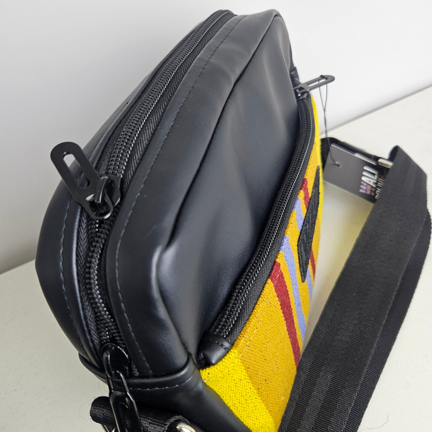 Bandolera de cuero (mostaza)