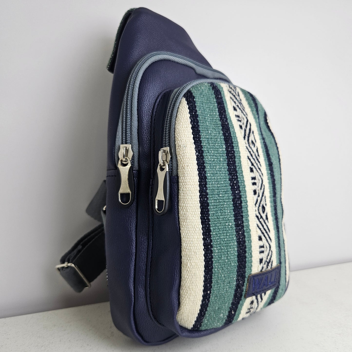Pechera de aguayo (jade cuero azul)
