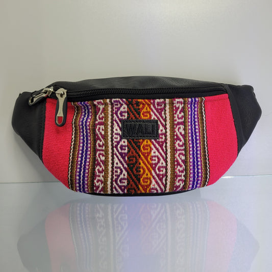 Riñonera clásica de aguayo (Rosa con diseño)
