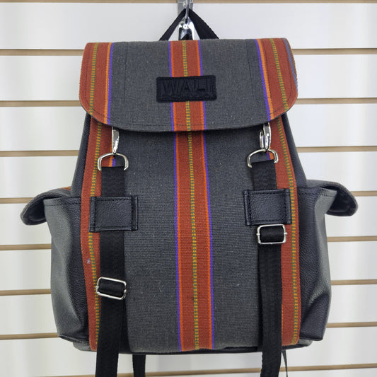 Mochila Wali (plomo con franjas)