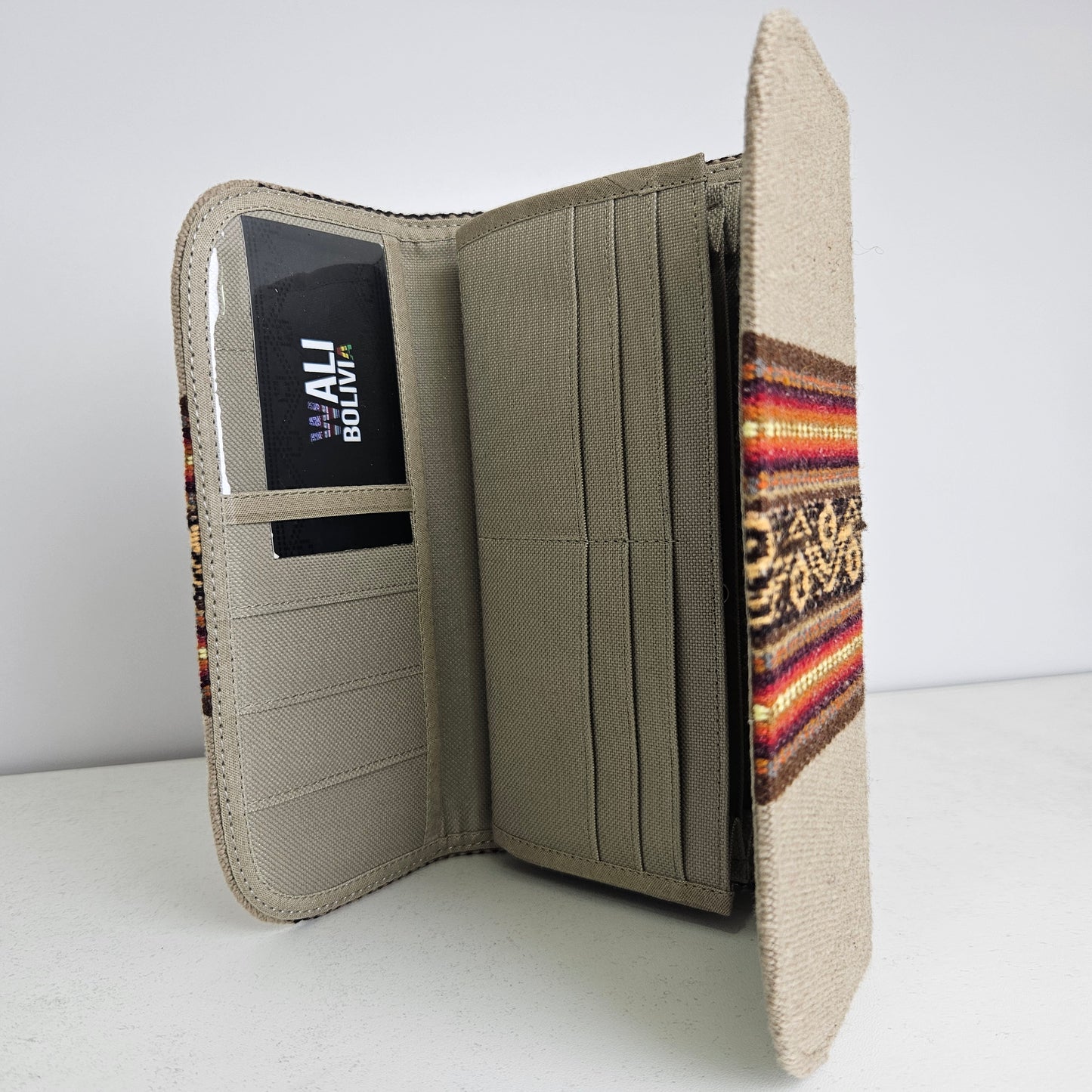 Billetera Portacelular (beige con diseño medio)