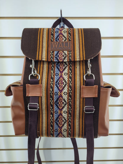 Mochila aguayo (cafe chocolate)