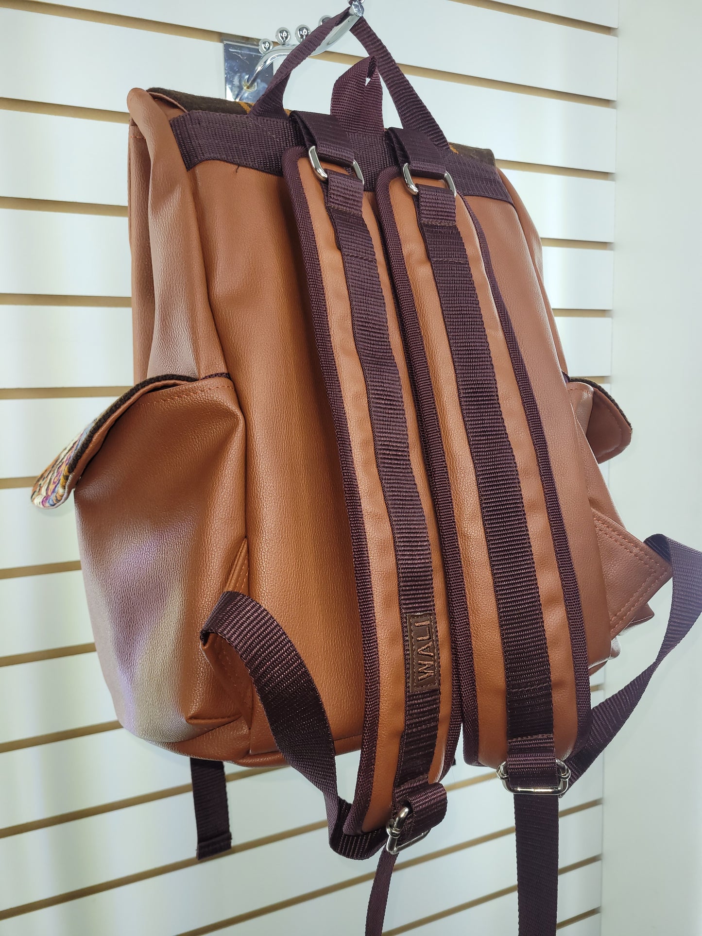 Mochila aguayo (cafe chocolate)
