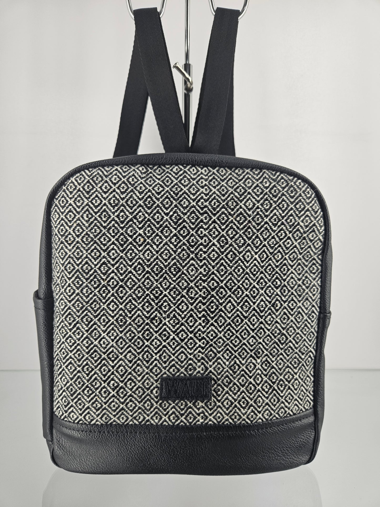 Mochila mini para dama (Perdiz negro)