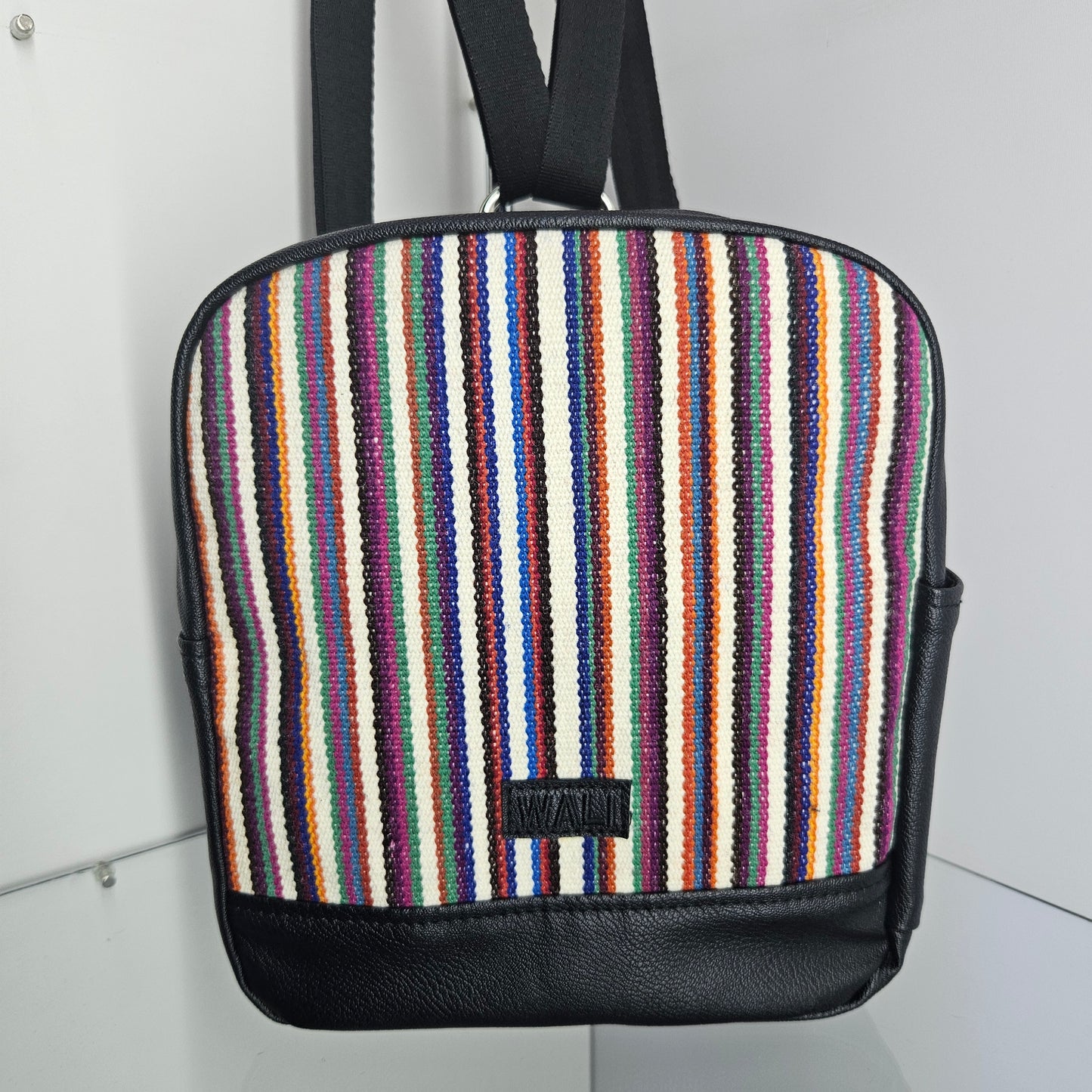 Mochila mini para dama (multicolor)
