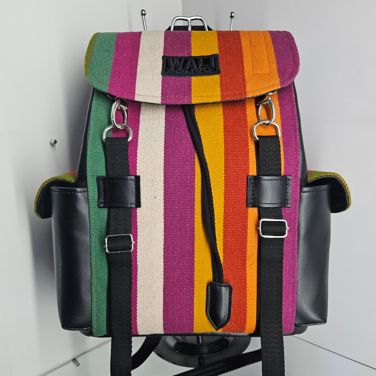 MOCHILA WALI CUERO _ Purpura
