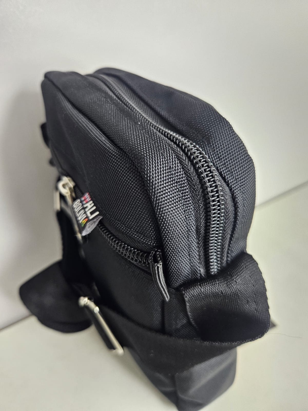 Morral (rojo hip hop)