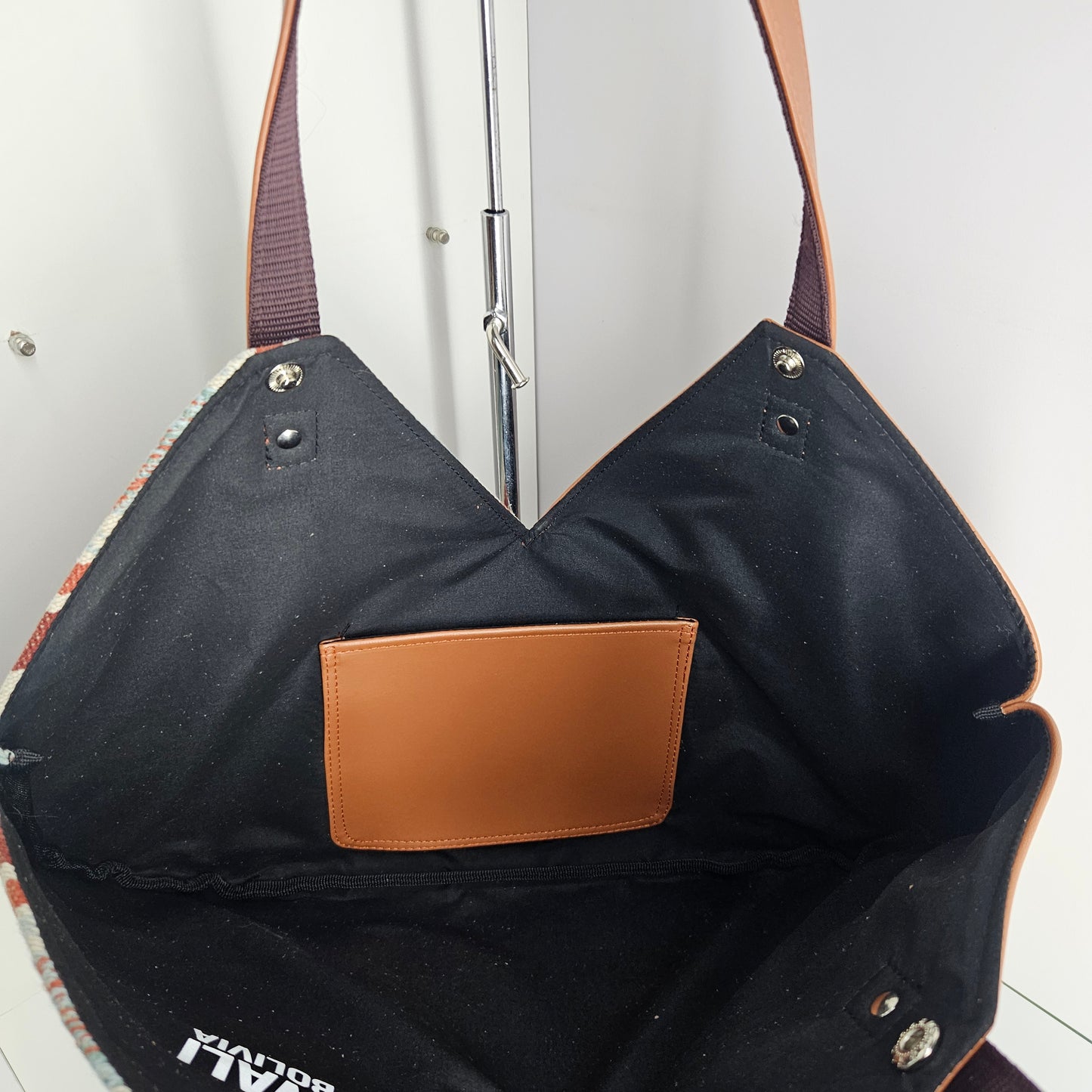 Cartera V de oficina (pastel)