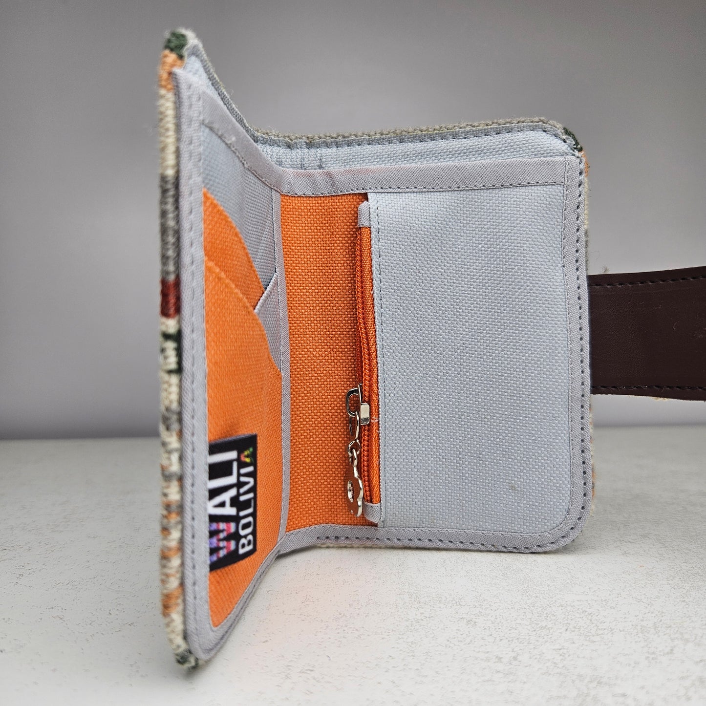 Billetera con broche (ceniza)