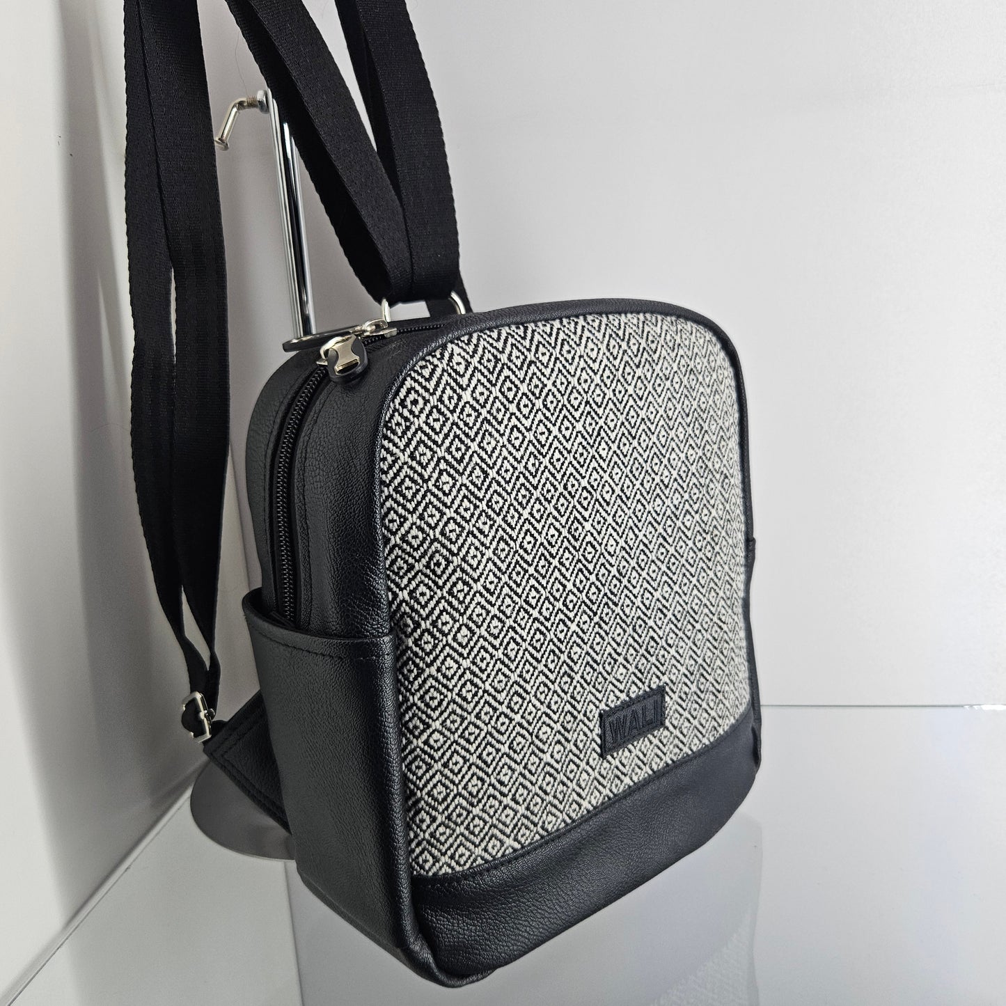 Mochila mini para dama (Perdiz negro)