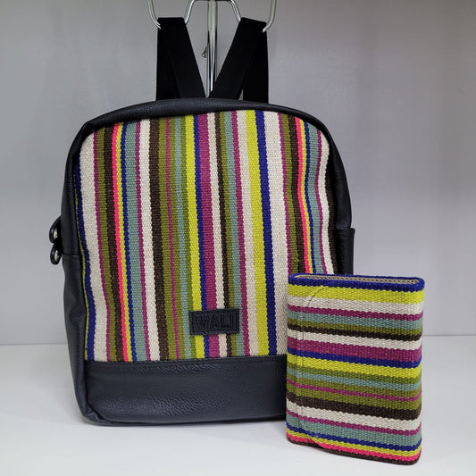 Combo mochila mini con billetera mini (verde fiesta)