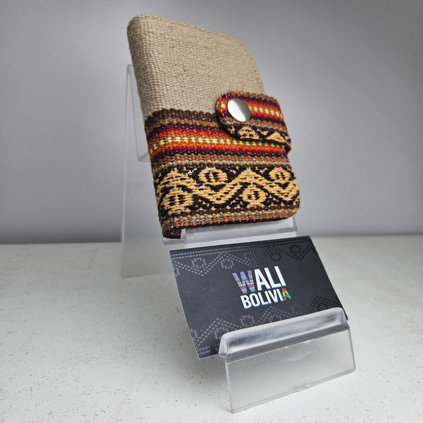 Billetera con broche (beige)